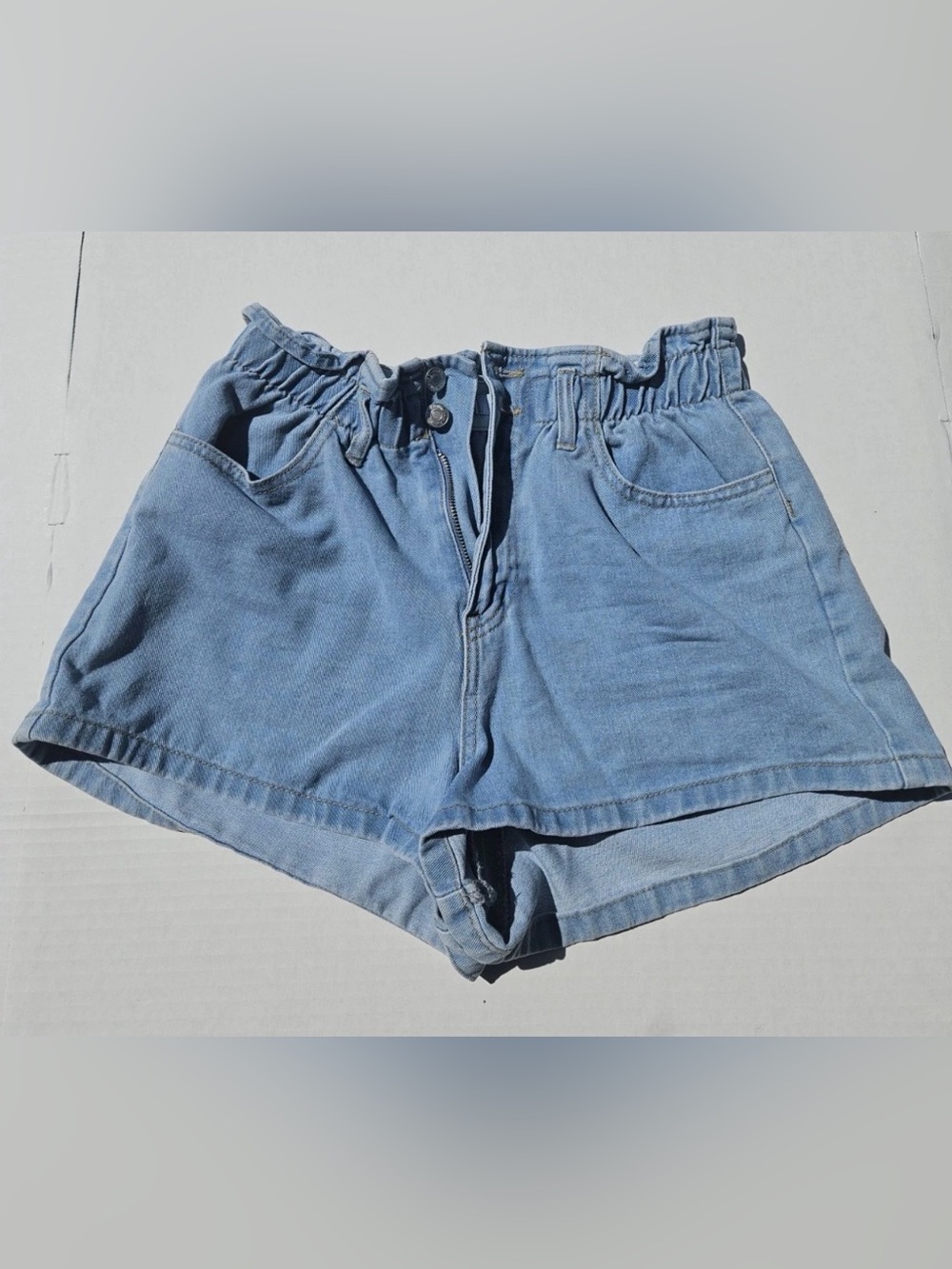 Forever 21 Women’s 28 Light Wash Paperbag Waist High Rise Denim Shorts